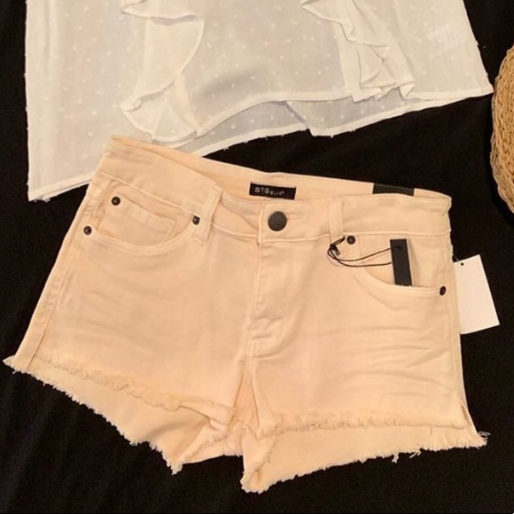 STS Blue Pants - Salmon Boyfriend Fray Shorts